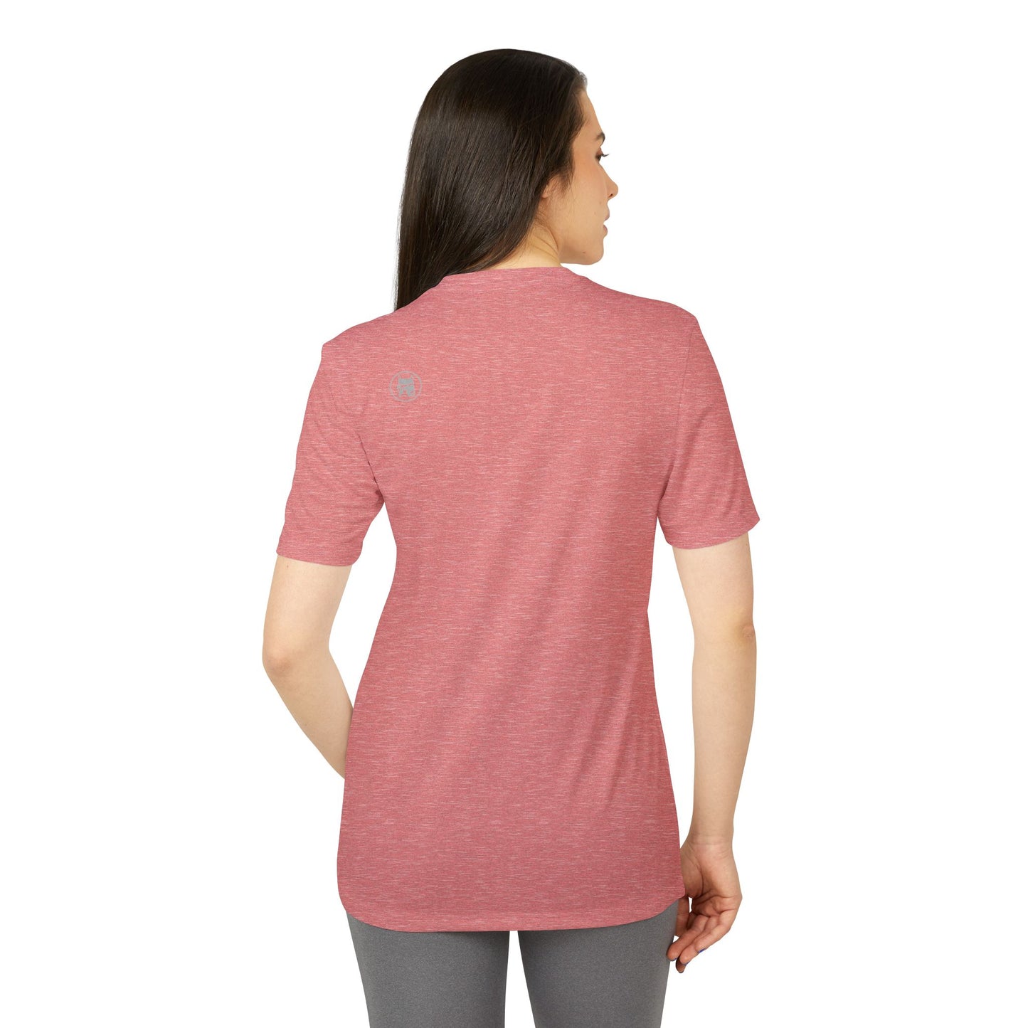 Coleção Urbana 2024 / The Dog / destaque da adidas® Camiseta Esportiva Unissex 