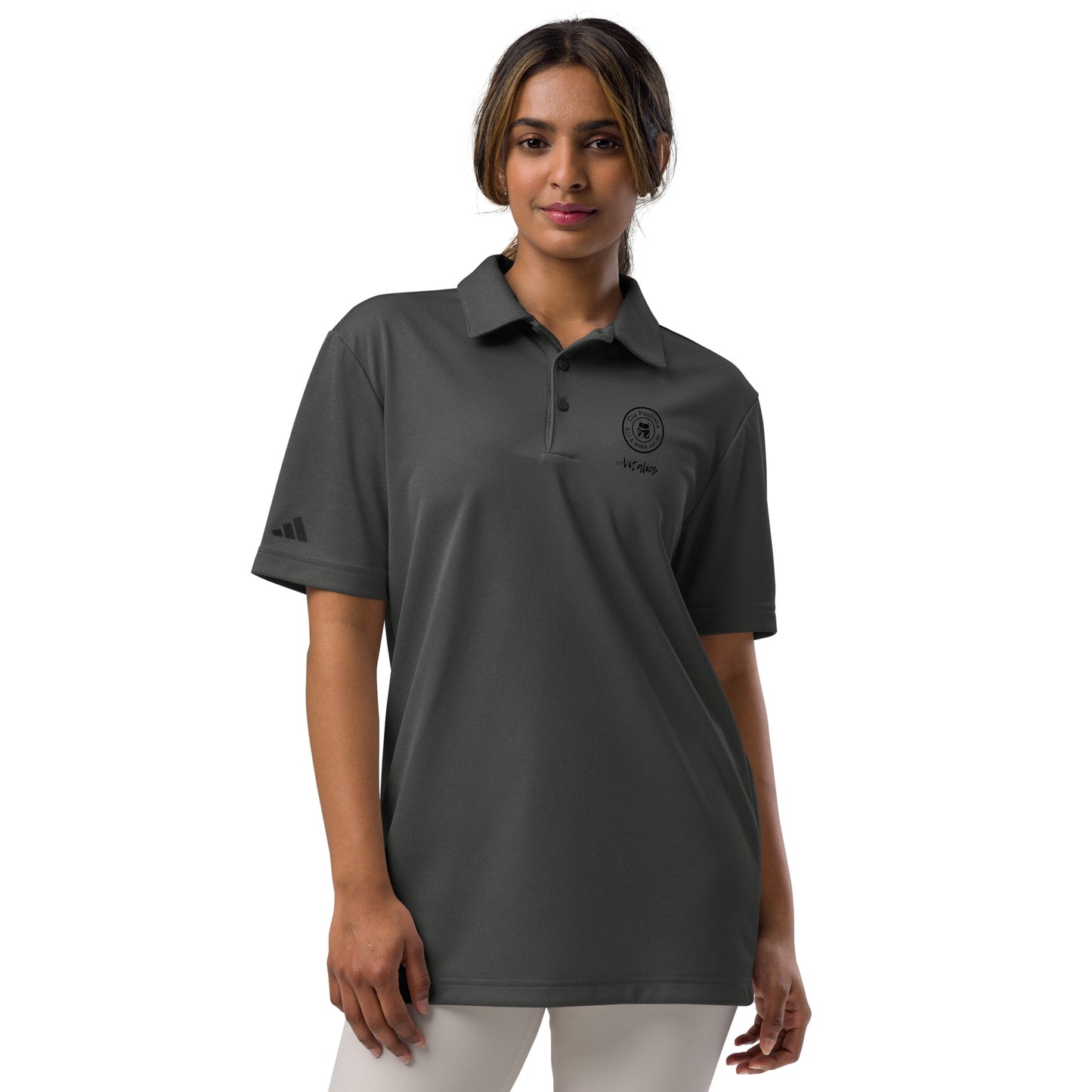 Equipe 2024 apresentada pela adidas / polo tingido no espaço